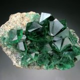 Fluorite
11x6x4 cm overall size
(Autor: Jesse Fisher)