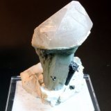 Quartz, Hedenbergite
6 x 4.4 cm
(Autor: Don Lum)