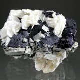 Barite, Fluorite, Calcite
10 x 8 x 5 cm
(Autor: Don Lum)