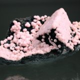 Rhodochrosite, Goethite
11.0 x 5.3 x 5.0 cm
(Autor: Don Lum)