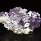 Fluorite, Quartz
5.3 x 5.0 cm
(Autor: Don Lum)