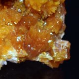 Pyromorphite
7.0 x 5.5 x 4.0 cm
(Autor: Don Lum)