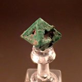 Malachite after Cuprite
12 mm x 11 mm x 10 mm
(Autor: Don Lum)