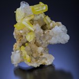 Vanadinite (variety arsenatian)
4.7 x 4.1 cm
(Autor: Philip Simmons)