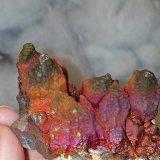 Goethite (variety turgite)
6.9 cms x 4.2 cms x 4.5 cms
(Autor: kushmeja)