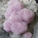Fluorite on Calcite and Quartz
7 x 5 cm
(Autor: Volkmar Stingl)