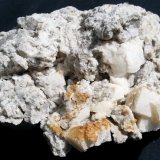Fluorite with Calcite
12 x 8 cm
(Autor: Volkmar Stingl)
