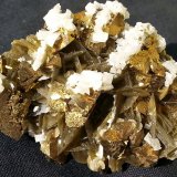 Chalcopyrite, Siderite, Dolomite
5 x 4 cm
(Autor: Volkmar Stingl)