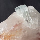 Beryl (variety aquamarine)
3 x 2,5 cm
(Autor: Volkmar Stingl)