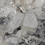 Fluorapophyllite-(K), Stilbite-Ca
18 x 15 cm
(Autor: Volkmar Stingl)