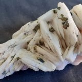 Baryte, Chalcopyrite
9 x 4 cm
(Autor: Volkmar Stingl)