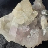 Calcite on Quartz (variety amethyst)
6 x 5 cm
(Autor: Volkmar Stingl)