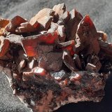Descloizite
5 x 5 cm
(Autor: Volkmar Stingl)