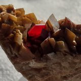 Cinnabar, Siderite
4 x 3 cm
(Autor: Volkmar Stingl)