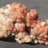 Calcite, Hematite
6,5 x 3,5 cm
(Autor: Volkmar Stingl)
