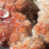 Calcite, Hematite
6,5 x 3,5 cm
(Autor: Volkmar Stingl)