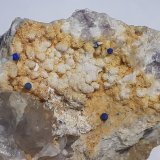 Fluorite, Quartz (variety chalcedony), Azurite
9 x 6,5 cm
(Autor: Volkmar Stingl)