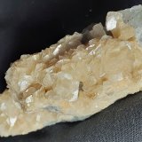 Dolomite (variety Fe-dolomite), Fluorite
7,5 x 3 cm
(Autor: Volkmar Stingl)