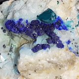 Azurite, Malachite, Dolomite
3 x 3 cm
(Autor: Volkmar Stingl)
