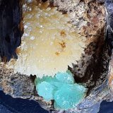 Anapaite, Calcite
4 x 3,5 cm
(Autor: Volkmar Stingl)