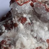 Dawsonite, Nordstrandite, Quartz
3,5 x 3 cm
(Autor: Volkmar Stingl)