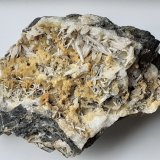 Cerussite
6 x 3,5 cm
(Autor: Volkmar Stingl)