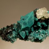 Fluorapophyllite-(K)
4.1 x 7.4 cm
(Autor: Michael Shaw)