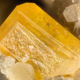 Wulfenite
FOV = 1.8 mm
(Autor: Doug)