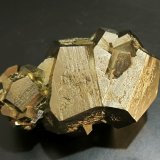 Pyrite
64 mm x 40 mm x 35 mm Largest crystal size: 34 mm Mass: 194 g
(Autor: Carles Millan)