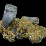 Beryl (variety aquamarine) with Muscovite
30 x 20 x 20 mm
(Autor: Rob Schnerr)