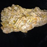 Wulfenite
150 mm x 90 mm x 85 mm
(Autor: Robert Seitz)