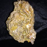 Wulfenite
150 mm x 90 mm x 85 mm
(Autor: Robert Seitz)