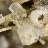 Natrolite
FOV = 3.5 mm
(Autor: Doug)