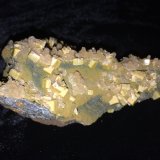 Wulfenite, Mottramite
100 X 55 X 50 mm
(Autor: Robert Seitz)