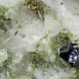 Eudidymite  Anatase  Pyrite
FOV = 4mm
(Autor: Doug)