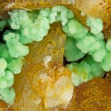 Annabergite
FOV = 4.0 mm
(Autor: Doug)