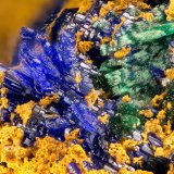 Azurite, Malachite
FOV = 3.0 mm
(Autor: Doug)