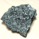 Ludwigite, Quartz, Calcite
64 mm x 55 mm. Mass: 117 g.
(Autor: Carles Millan)