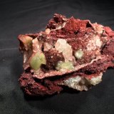 Adamite, Hemimorphite
100 mm x 65 mm x 45 mm
(Autor: Robert Seitz)