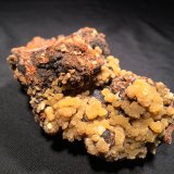 Mimetite
90 mm x 60 mm x 55 mm
(Autor: Robert Seitz)