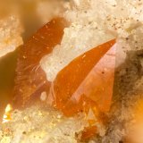 Wulfenite
FOV = 1.3 mm
(Autor: Doug)