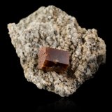 Bastnäsite-(Ce)
4,5	x	4,0	x	3,0	cm
(Autor: MIM Museum)