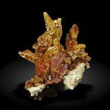 Vanadinite
4,5 cm. x 7 cm.
(Autor: Enrique Llorens)