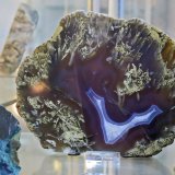 Quartz (var. agate)
H:10 cm x L 8 cm x W 2 cm
(Autor: Adrian Pripoae)