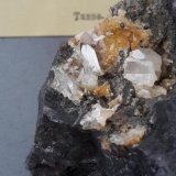 Anglesite, Cerussite, Galena
Largest crystal: 1 cm
(Autor: Andreas Gerstenberg)