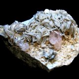 Fluorapatite, Muscovite
Specimen size 7,5 cm
(Autor: Tobi)