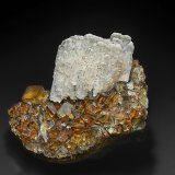 Barite, Fluorite, Chalcopyrite
9.5 x 6.5 cm
(Autor: am mizunaka)