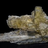 Barite
8.0 x 15.5 cm
(Autor: am mizunaka)
