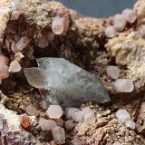 Baryte on Calcite
2cm
(Autor: colin robinson)