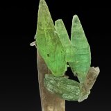 Beryl (variety aquamarine), Quartz (variety smoky quartz)
8.4 x 3.2 cm
(Autor: am mizunaka)